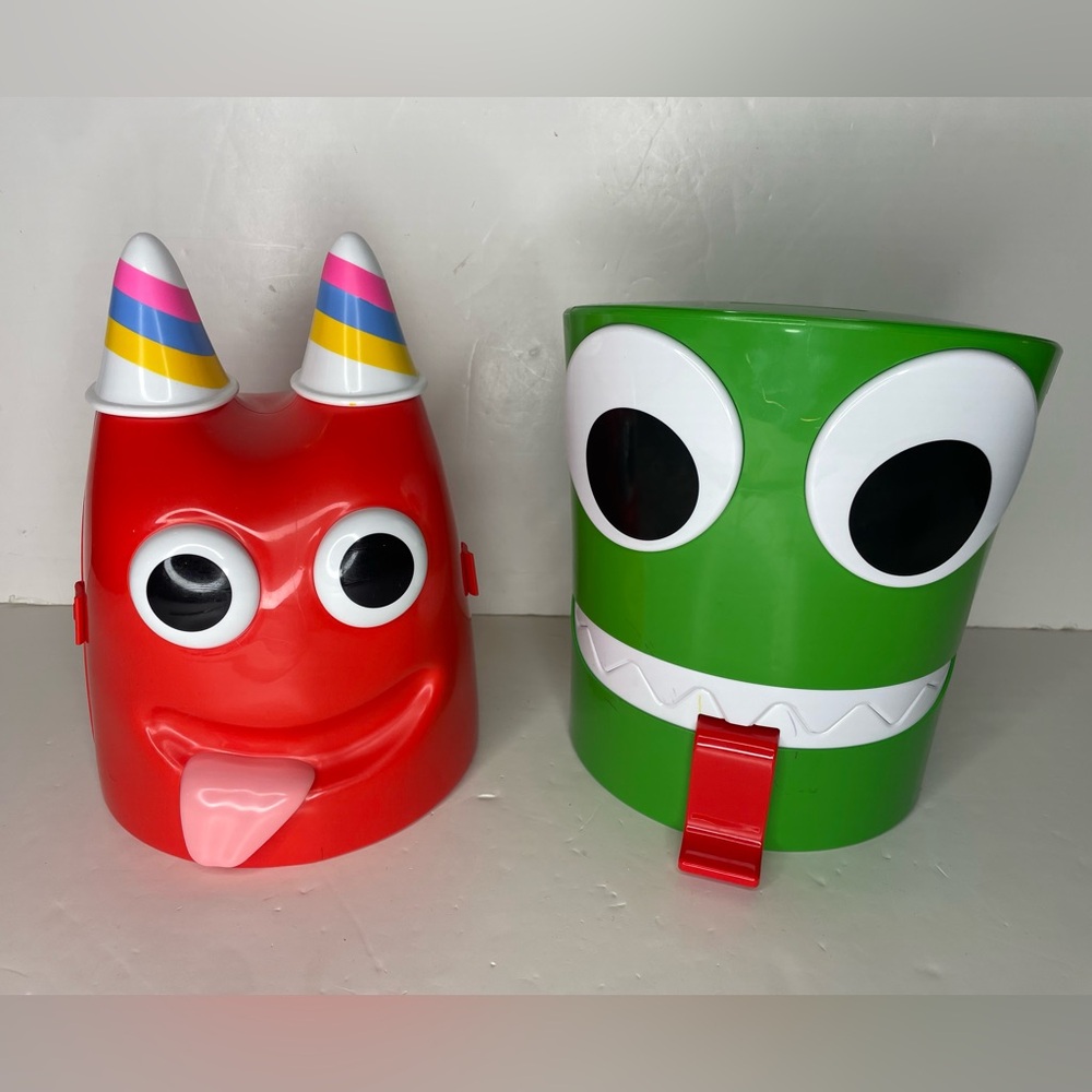 Rainbow friends head storage container